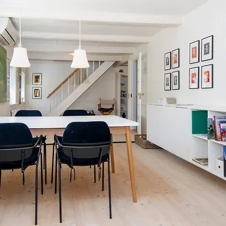Xi Feriehus *
